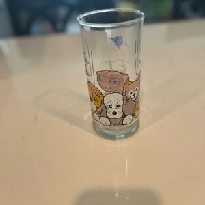 Vintage Pizza Hut ET and Stuffed Animal Print Glass